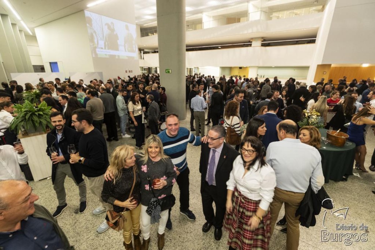 Fiesta navideña de Promecal 2024 en el Fórum Evolución.  / ALBERTO RODRIGO