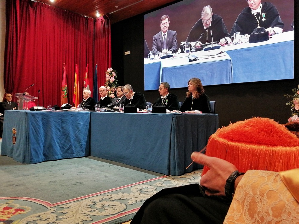 Acto de toma de posesión de José Miguel García Pérez como nuevo rector de la Universidad de Burgos.