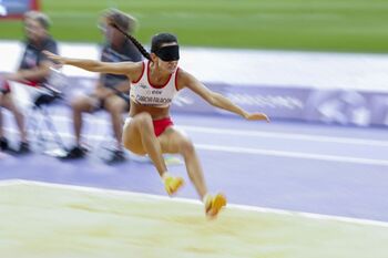 Alba García salta hasta el bronce en longitud