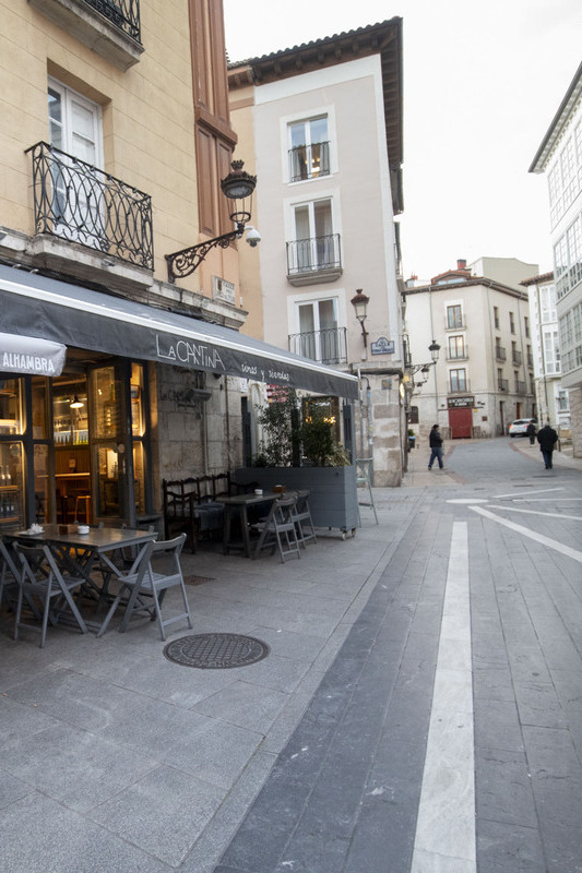 La Cantina mantiene la plantilla.