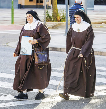 Las exmonjas crean una sociedad para hacer negocios