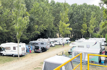 Las áreas de caravanas ‘roban’ viajeros a los cámpings