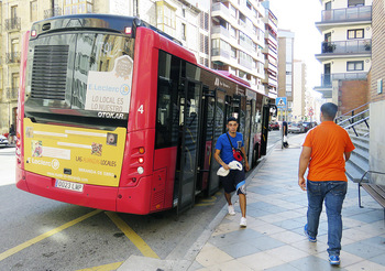 Miranda estudiará si encarece el billete del autobús