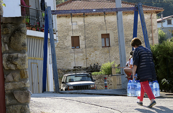 Fresnedo olvidará 7 años de agua en botellas con la nueva red