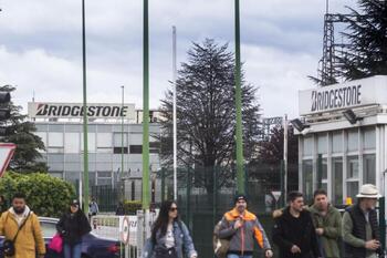 Los trabajadores de Bridgestone vuelven al tajo el 4 de enero