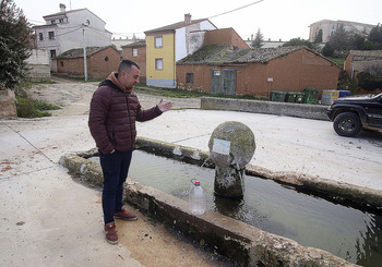 Villamayor busca soluciones porque su agua no se puede beber