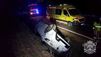 Vuelca con su coche en la carretera de Villariezo