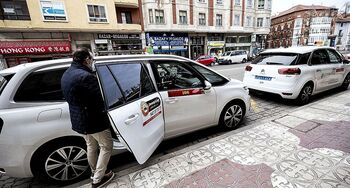 El taxi alega que la población no crece para dar más licencias