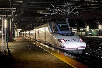 Renfe deja tirados a viajeros de un Alvia por una avería