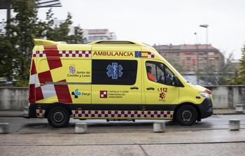 Herida una mujer tras una salida de vía en Revilla del Campo