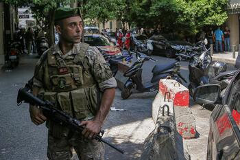 Un hombre armado dispara contra la Embajada de EEUU en Líbano