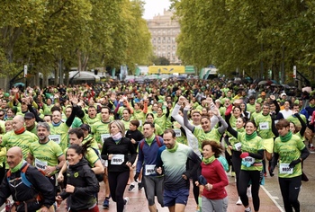 Más de 50.000 inscritos marchan contra el cáncer en Valladolid