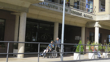 Protestas de la plantilla de la residencia mixta de Miranda