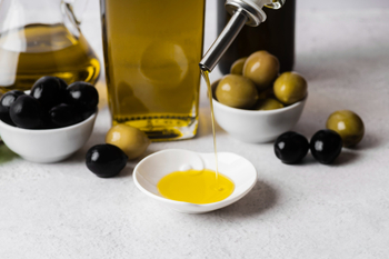 El Gobierno suprime IVA del aceite de oliva y alimentos básicos