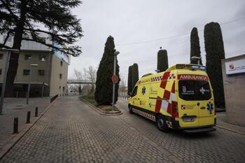 Cuatro heridos tras el vuelco de una furgoneta en la BU-130