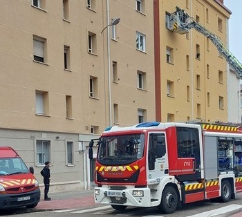 Muere un octogenario en un incendio en Alfonso X el Sabio