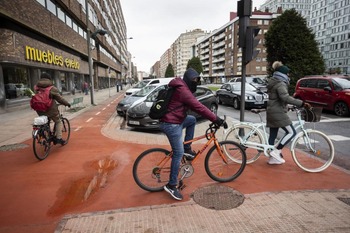 Actúan en 30 puntos de carril bici pero los usuarios piden más