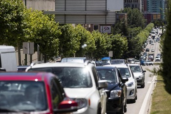 Piden bajar la velocidad a 30 km/h en grandes avenidas