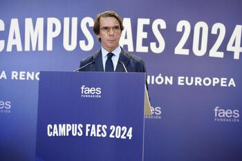 Aznar acusa a Moncloa de ser 