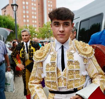 Jarocho hace historia: séptimo matador de toros burgalés