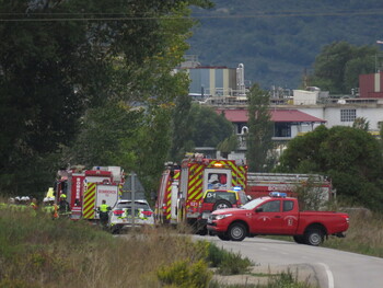 Un camión vuelca y vierte ácido sulfúrico en Miranda