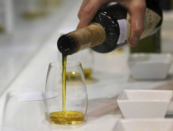El Gobierno eliminará el IVA del aceite de oliva desde julio