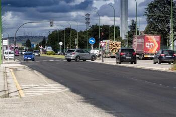 Un asfaltado urgente salva el hundimiento frente a Bridgestone