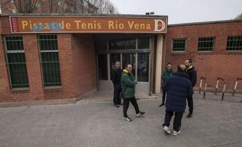 Vandalizan las pistas de tenis del Vena y el velódromo