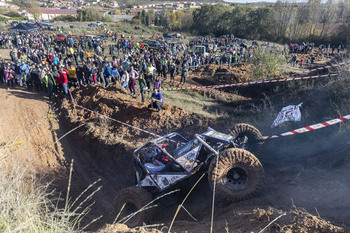 Adrenalina y rugidos en el barro de Cardeñadijo