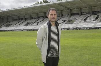 Raúl García cierra su etapa en el Burgos CF