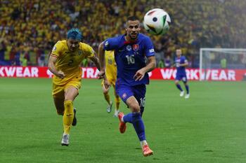 Eslovaquia y Rumania pasan a octavos con un empate