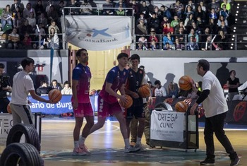 El Basketball Christmas reúne a cerca de 4.000 personas