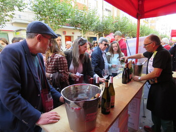 La Feria Gastronómica llena la calle La Estación