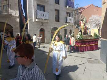 Los niños protagonizan el Domingo de Ramos en Aranda