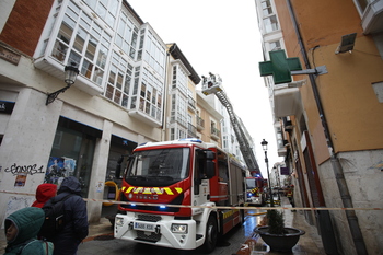 Susto en pleno centro de Burgos al arder un sofá