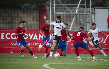 El Burgos vence en el último suspiro en Tarazona