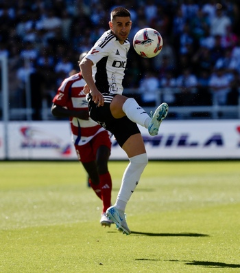 El Burgos salva un empate en una segunda parte loca