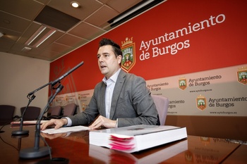El PSOE ve el Presupuesto 