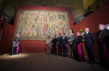 Felipe VI ‘peregrina’ a Villafranca para inaugurar Las Edades