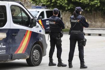 Agrede a un hombre por llevar una bici con la bandera española