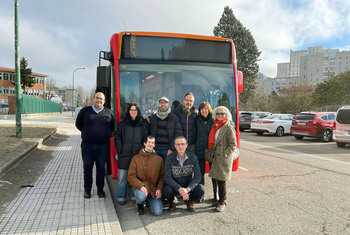 Un autobús, el mejor sitio para experimentar