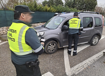 Primeras multas por avisar de controles en las redes sociales