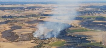 Apagan un fuego intencionado en Virtus y otro en Villaescobedo