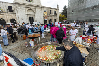 Paellada popular para apoyar a los damnificados por la DANA