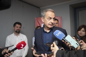 Zapatero elogia la reacción de Burgos en defensa de las ONG