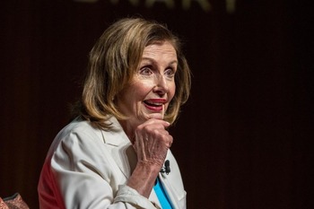 Nancy Pelosi se somete con éxito a un reemplazo de cadera