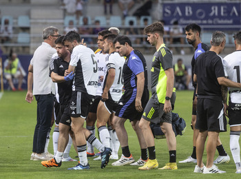 Atienza se perderá el inicio de Liga por lesión