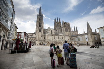 Negocian topar el auge de los pisos turísticos en Burgos