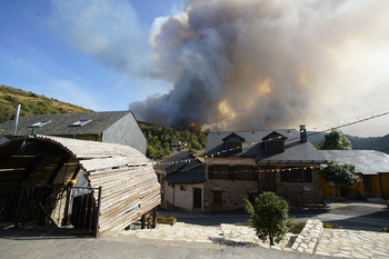 Declarado un incendio de nivel 1 en Brañuelas en León