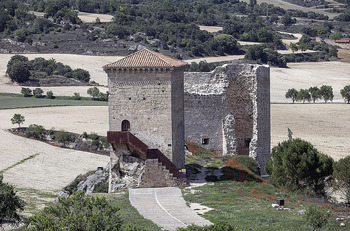 Santa Gadea proyecta en su castillo un Museo de los olores